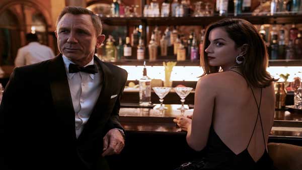 《007:无暇赴死》发布“幽灵再现”片段 邦女郎慌乱失措 007深陷迷局(图4) 《007:无暇赴死》发布“幽灵再现”片段 邦女郎慌乱失措 007深陷迷局(图4)
